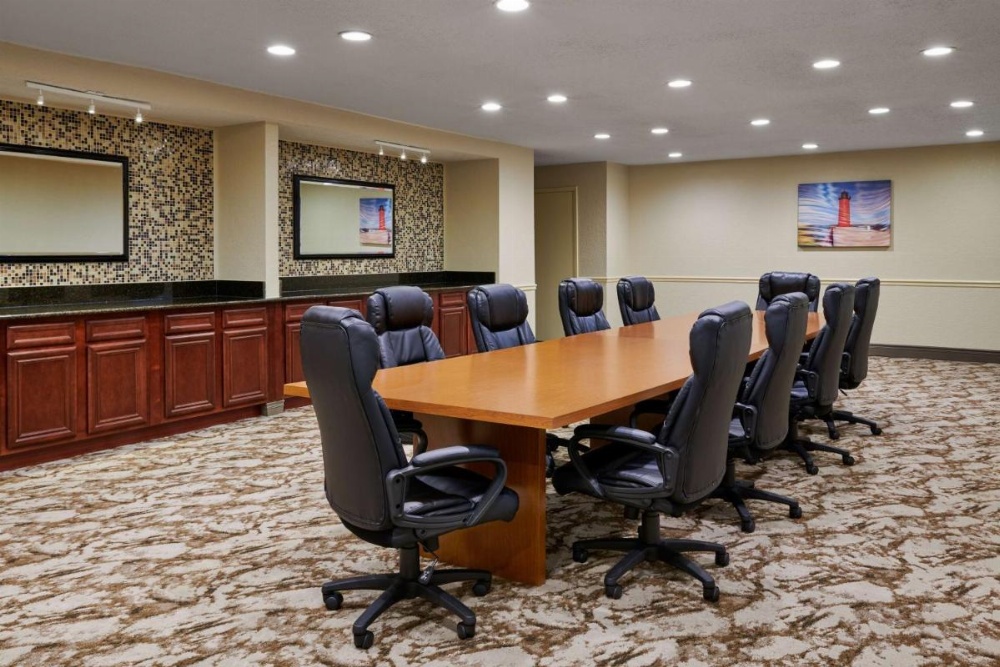 Best Western Plus Milwaukee Airport Hotel & Conference Center Image 13