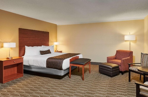 Best Western Plus Milwaukee Airport Hotel & Conference Center image 14