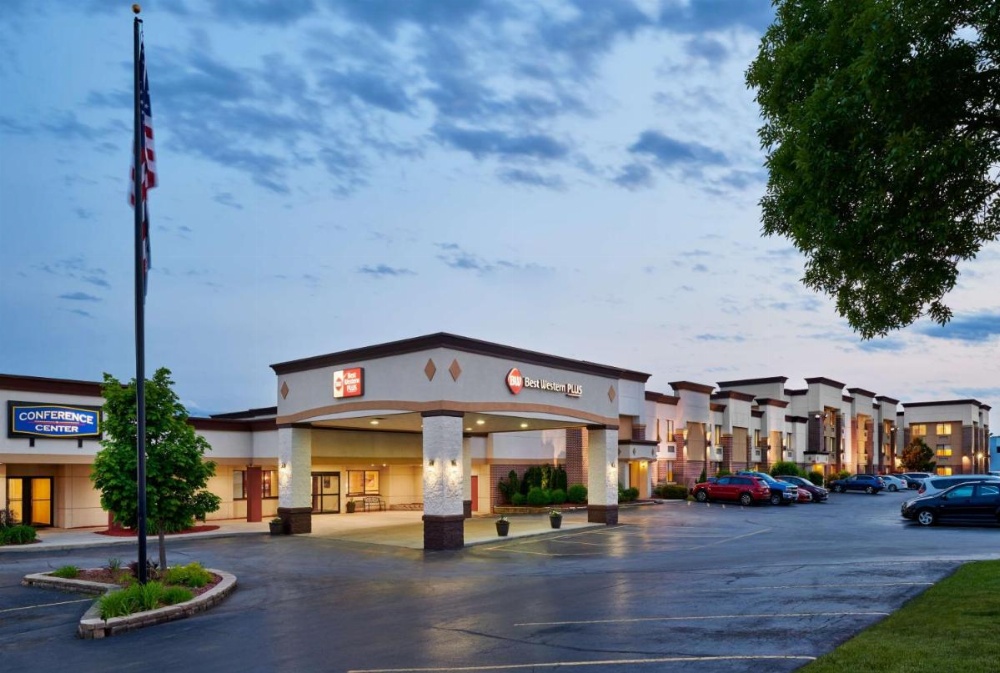 Best Western Plus Milwaukee Airport Hotel & Conference Center Image 20