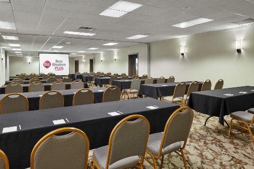 Best Western Plus Milwaukee Airport Hotel & Conference Center image 4