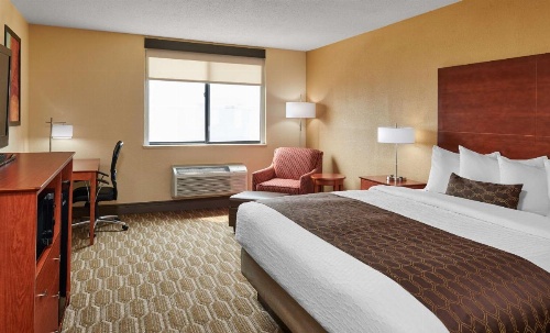 Best Western Plus Milwaukee Airport Hotel & Conference Center image 9